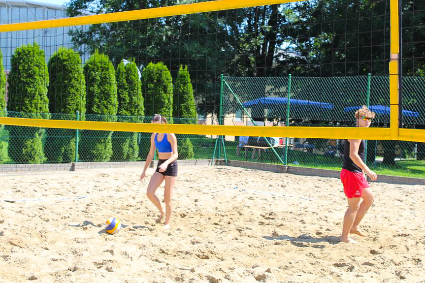 Turniej siatkówki plażowej w Jedliczu