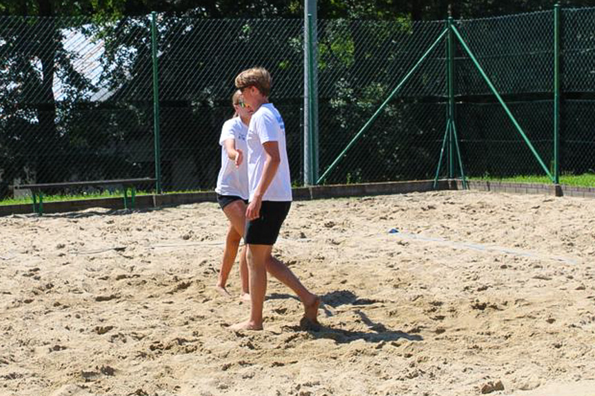 Turniej siatkówki plażowej w Jedliczu