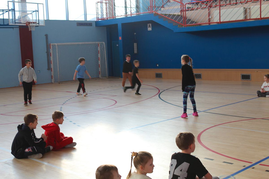 Turniej sportowy na feriach w Jedliczu