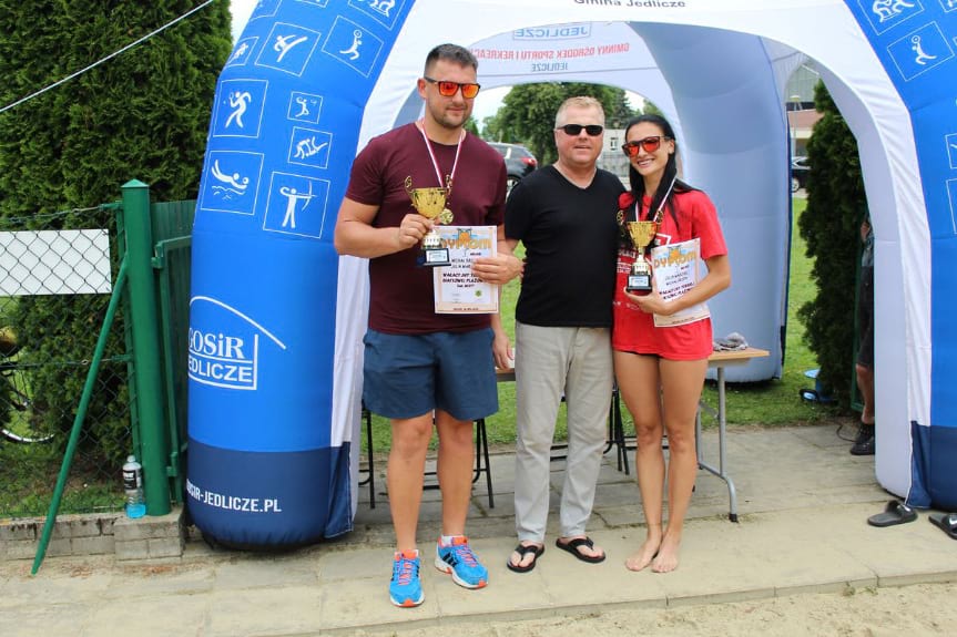 Turniej w siatkówce plażowej w Jedliczu