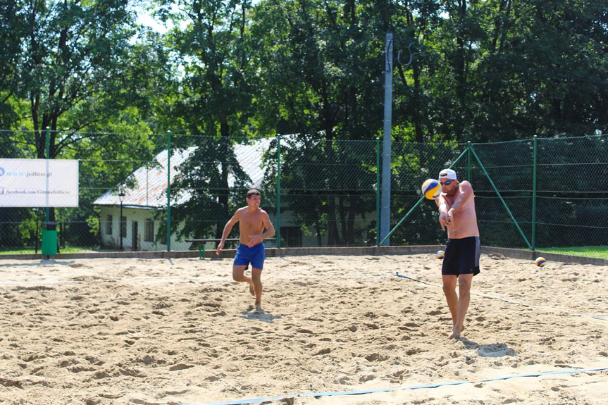 Turniej w siatkówce plażowej