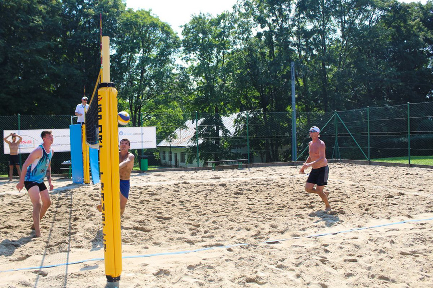 Turniej w siatkówce plażowej