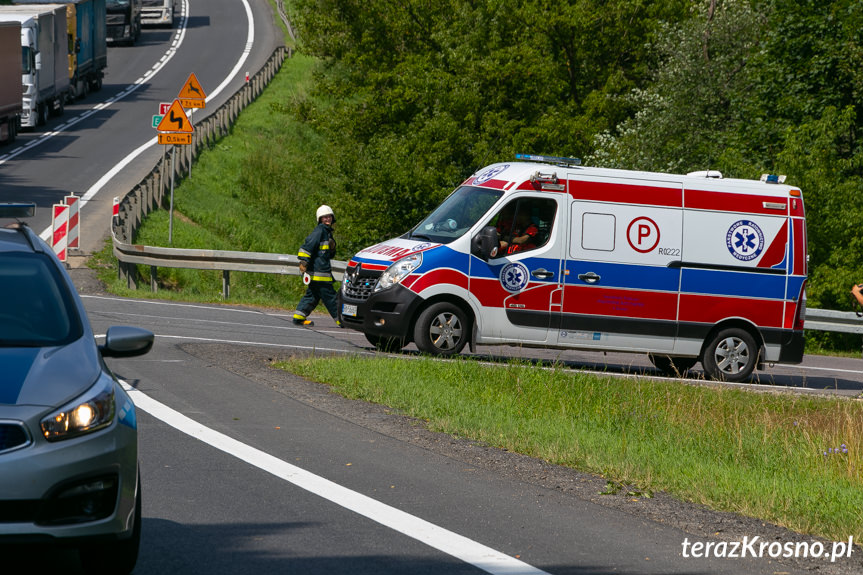 Tylawa. Zderzenie ciężarówki z osobówką