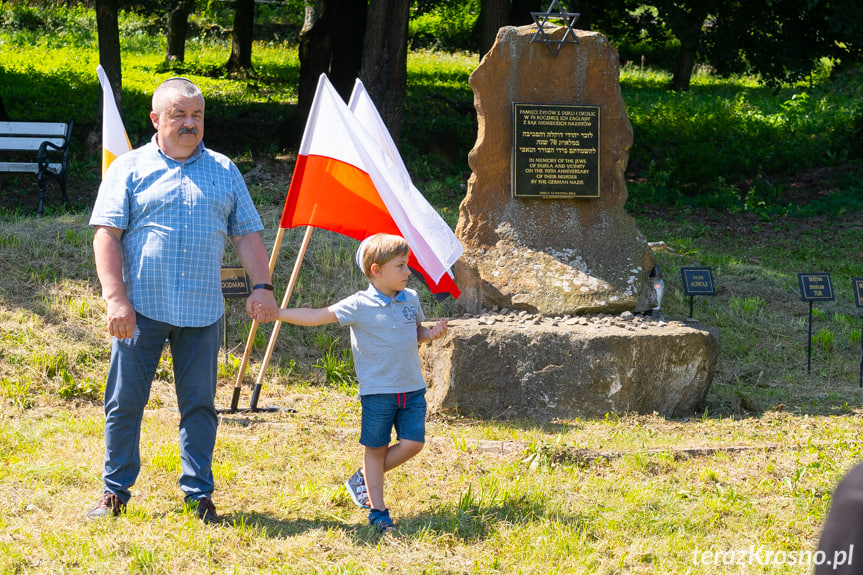 Upamiętnienie 79 rocznicy zagłady ludności żydowskiej z Dukli i okolic