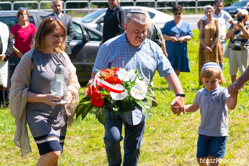 Upamiętnienie 79 rocznicy zagłady ludności żydowskiej z Dukli i okolic