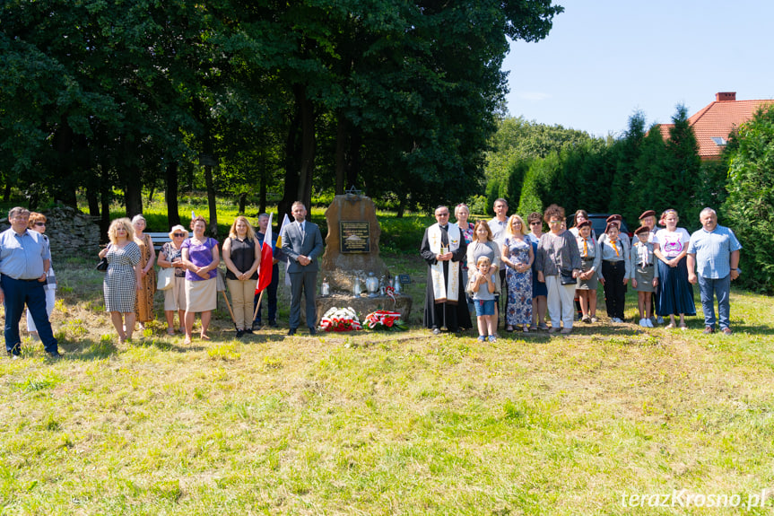 Upamiętnienie 79 rocznicy zagłady ludności żydowskiej z Dukli i okolic