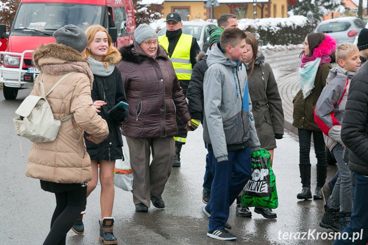 Uroczystość nadania szkole w Zalesiu...