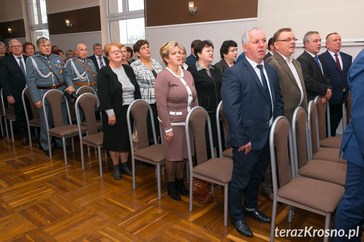 Uroczystość nadania szkole w Zalesiu...