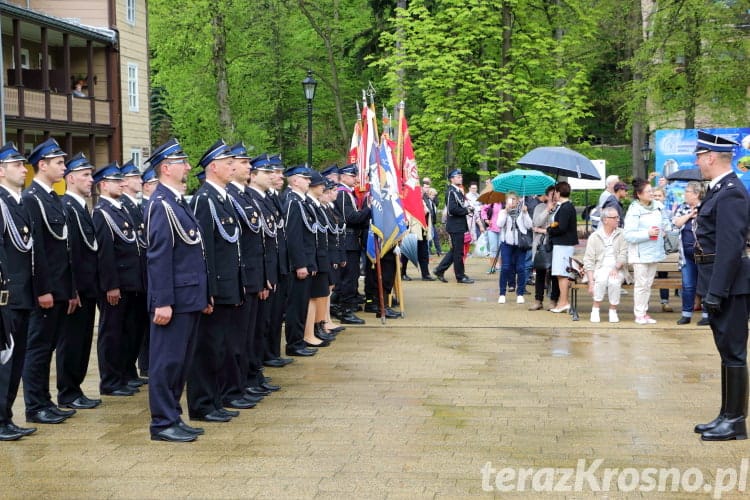 Uroczystość przekazania samochodu pożarniczego OSP Iwonicz-Zdrój