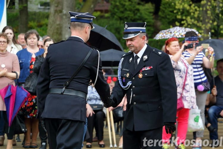 Uroczystość przekazania samochodu pożarniczego OSP Iwonicz-Zdrój