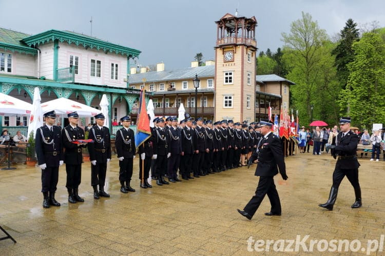 Uroczystość przekazania samochodu pożarniczego OSP Iwonicz-Zdrój