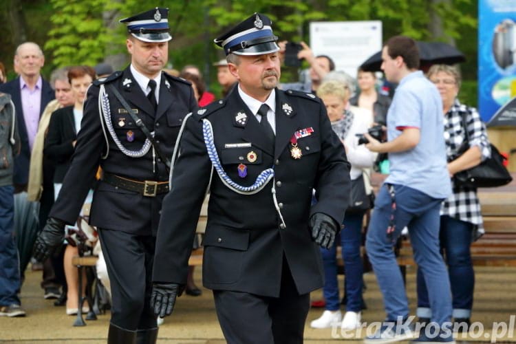 Uroczystość przekazania samochodu pożarniczego OSP Iwonicz-Zdrój