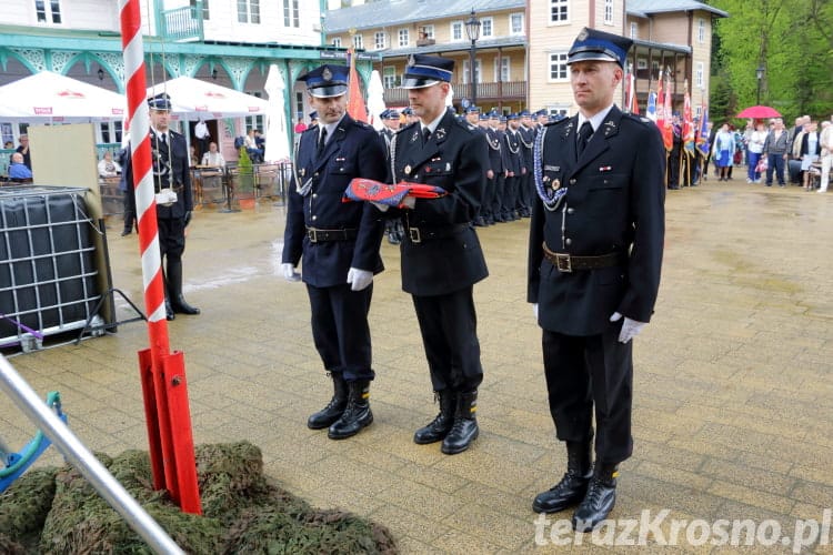 Uroczystość przekazania samochodu pożarniczego OSP Iwonicz-Zdrój