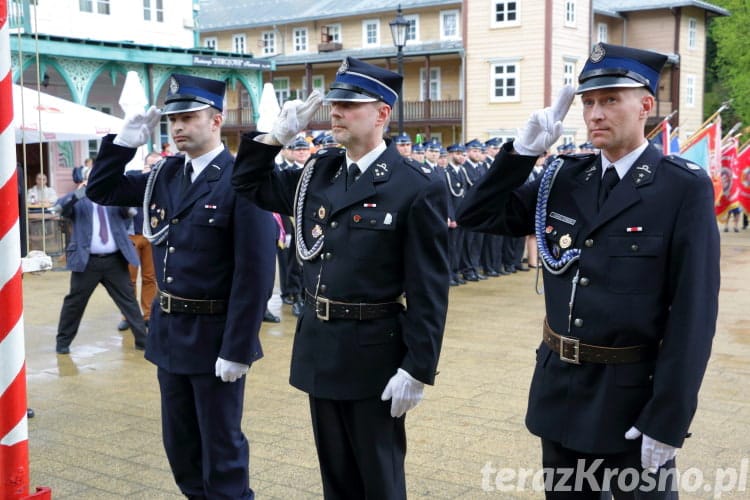 Uroczystość przekazania samochodu pożarniczego OSP Iwonicz-Zdrój