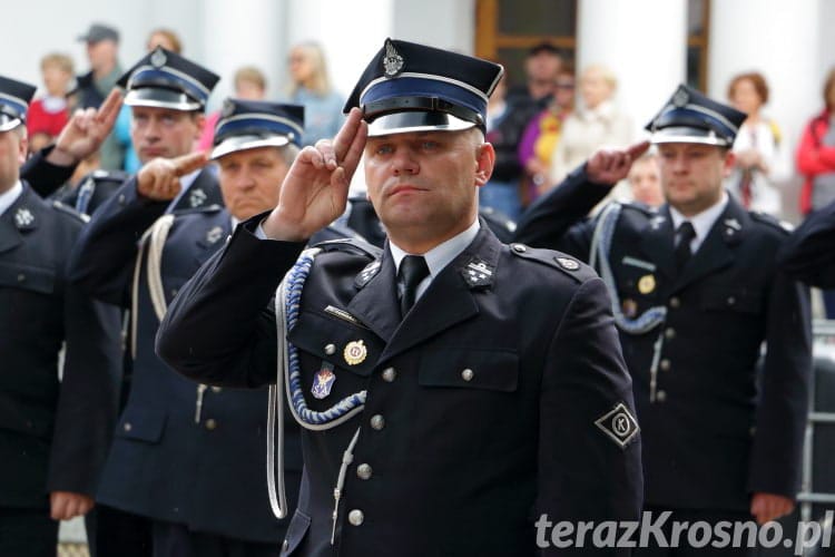 Uroczystość przekazania samochodu pożarniczego OSP Iwonicz-Zdrój