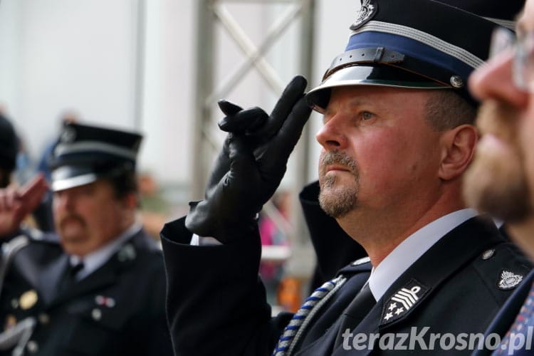 Uroczystość przekazania samochodu pożarniczego OSP Iwonicz-Zdrój