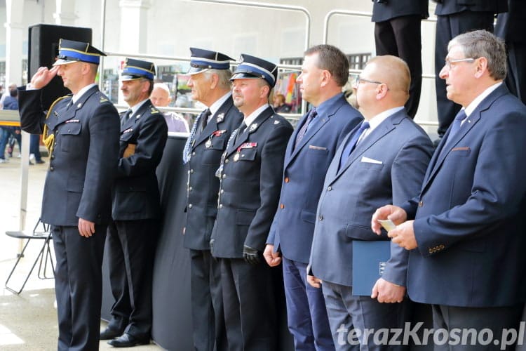 Uroczystość przekazania samochodu pożarniczego OSP Iwonicz-Zdrój