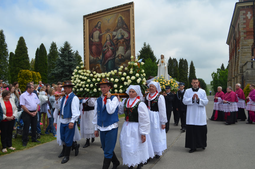 Uroczystości koronacyjne w Sanktuarium św. Michała Archanioła i bł. ks. Bronisława Markiewicza w Miejscu Piastowym