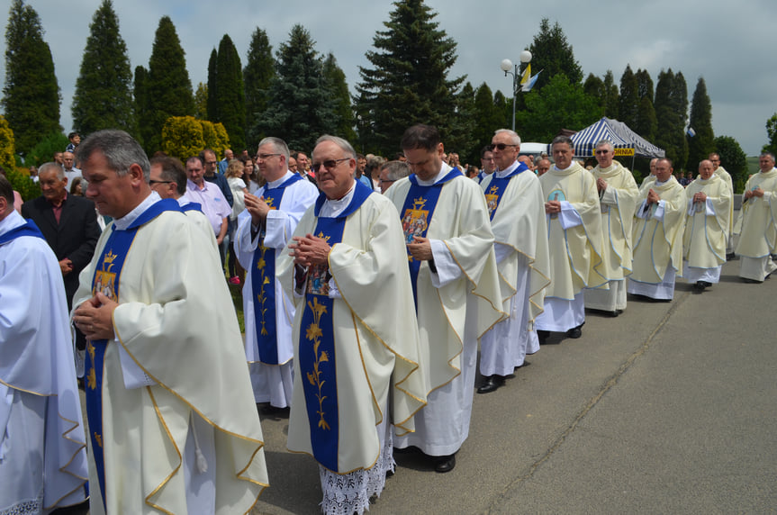 Uroczystości koronacyjne w Sanktuarium św. Michała Archanioła i bł. ks. Bronisława Markiewicza w Miejscu Piastowym