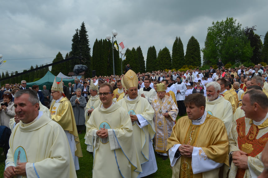 Uroczystości koronacyjne w Sanktuarium św. Michała Archanioła i bł. ks. Bronisława Markiewicza w Miejscu Piastowym