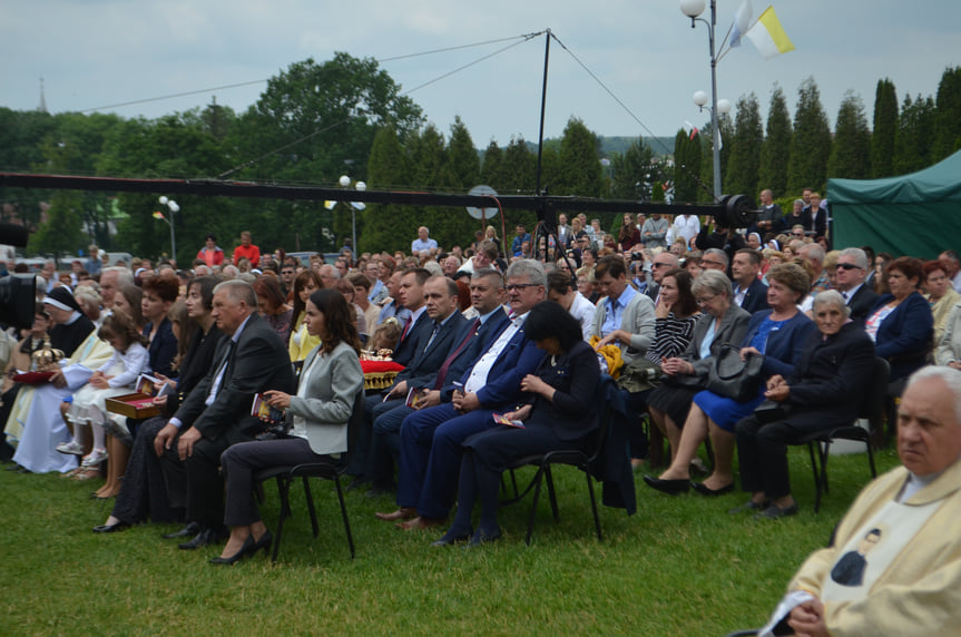 Uroczystości koronacyjne w Sanktuarium św. Michała Archanioła i bł. ks. Bronisława Markiewicza w Miejscu Piastowym