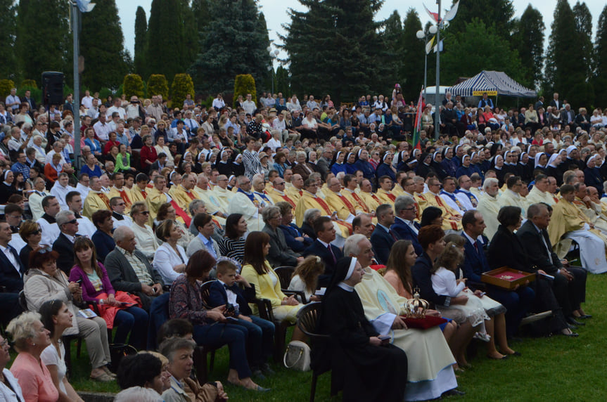 Uroczystości koronacyjne w Sanktuarium św. Michała Archanioła i bł. ks. Bronisława Markiewicza w Miejscu Piastowym