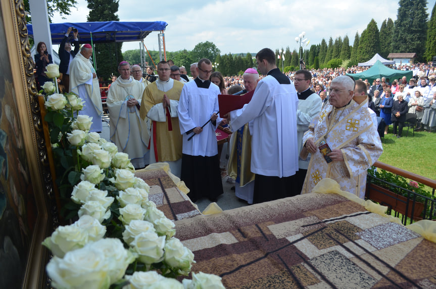 Uroczystości koronacyjne w Sanktuarium św. Michała Archanioła i bł. ks. Bronisława Markiewicza w Miejscu Piastowym