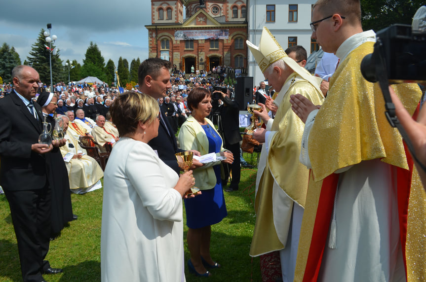 Uroczystości koronacyjne w Sanktuarium św. Michała Archanioła i bł. ks. Bronisława Markiewicza w Miejscu Piastowym