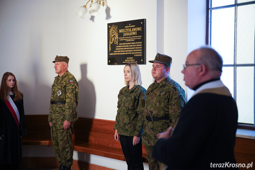 Uroczystości patriotyczne w Zręcinie