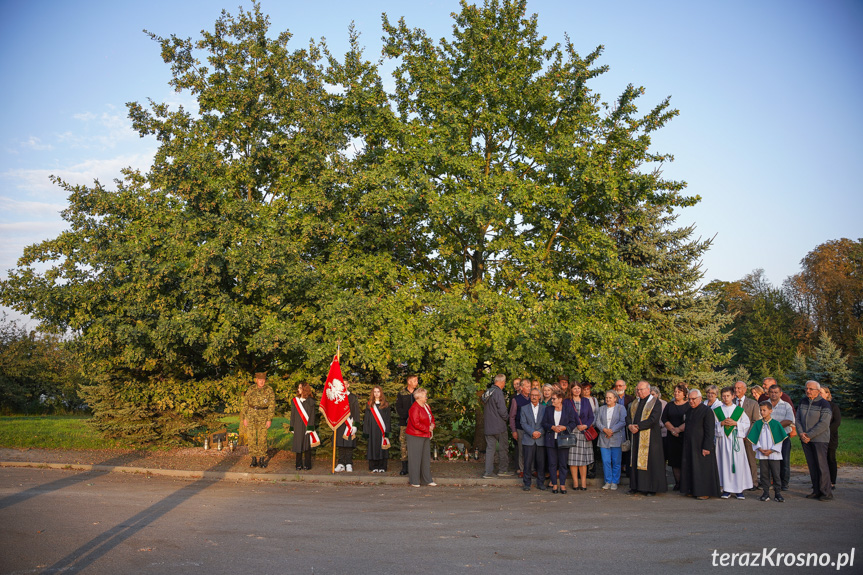 Uroczystości patriotyczne w Zręcinie