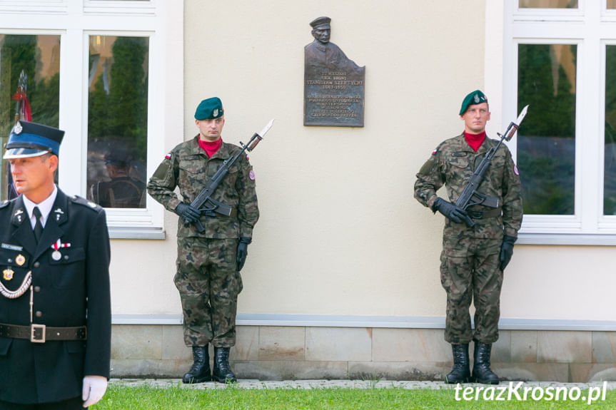 Uroczysty apel z okazji Święta Wojska Polskiego