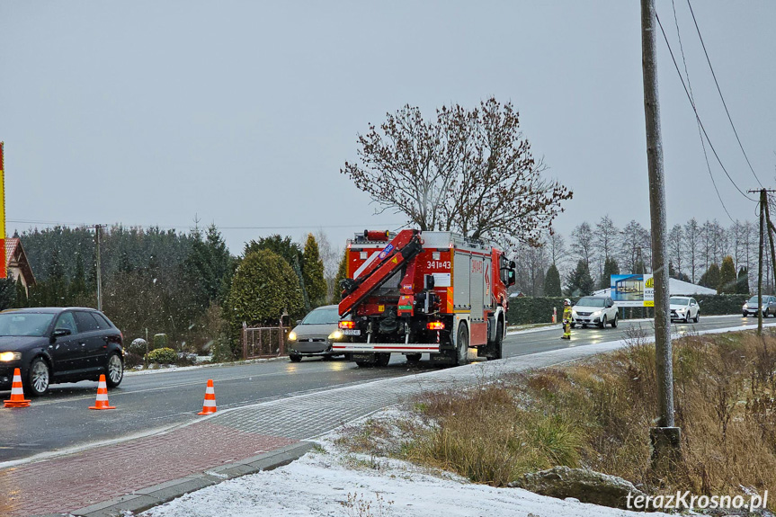 Ustrobna. Zderzenie dwóch samochodów