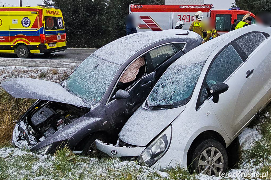 Ustrobna. Zderzenie dwóch samochodów