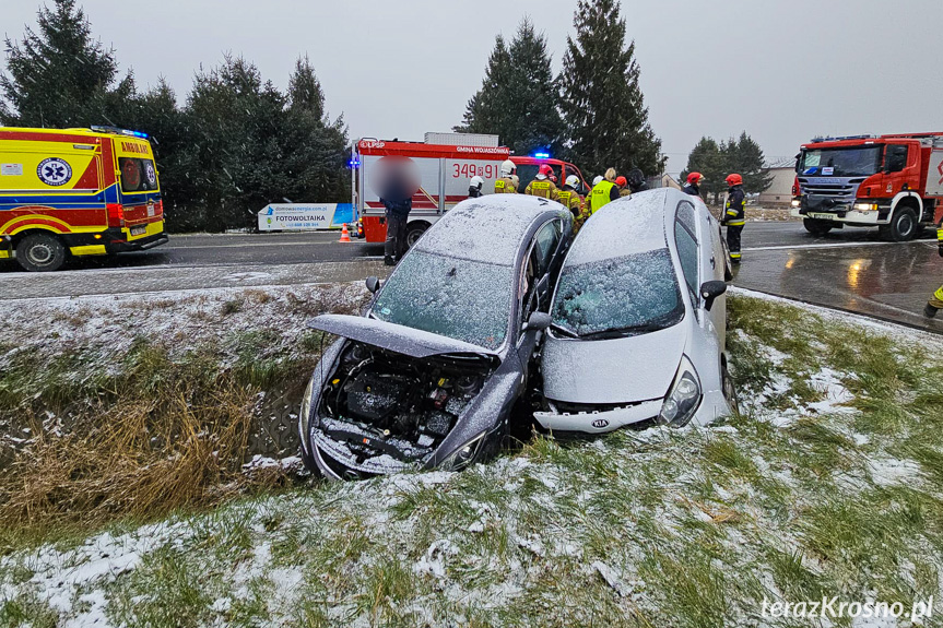 Ustrobna. Zderzenie dwóch samochodów