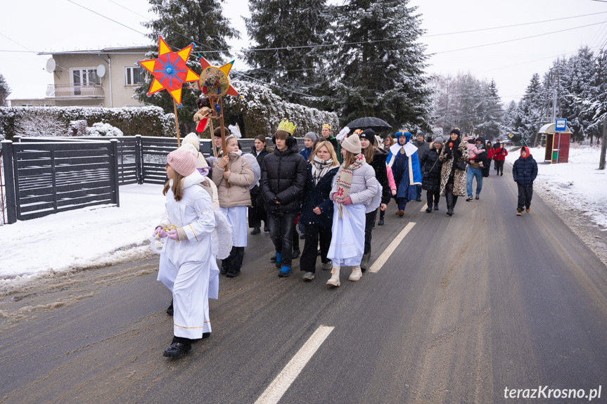 VI Orszak Kolędników i wspólne kolędowanie w Krośnie - Polance