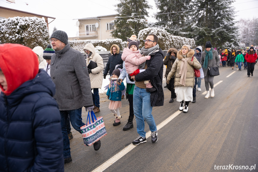 VI Orszak Kolędników i wspólne kolędowanie w Krośnie - Polance