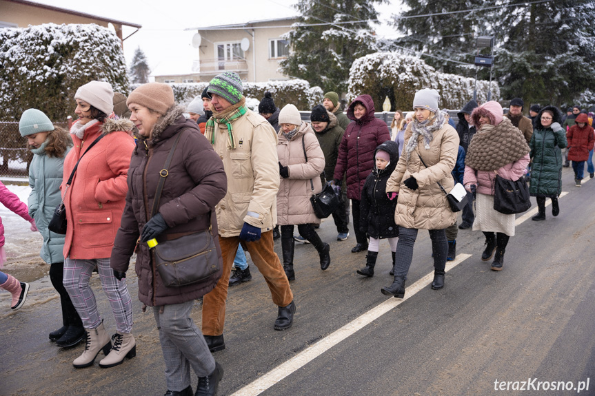 VI Orszak Kolędników i wspólne kolędowanie w Krośnie - Polance