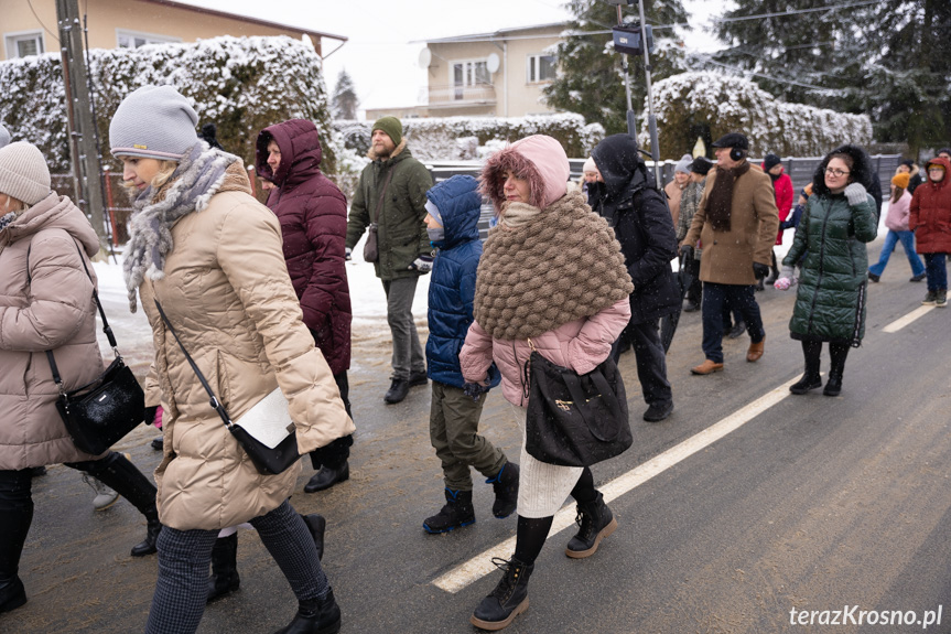 VI Orszak Kolędników i wspólne kolędowanie w Krośnie - Polance