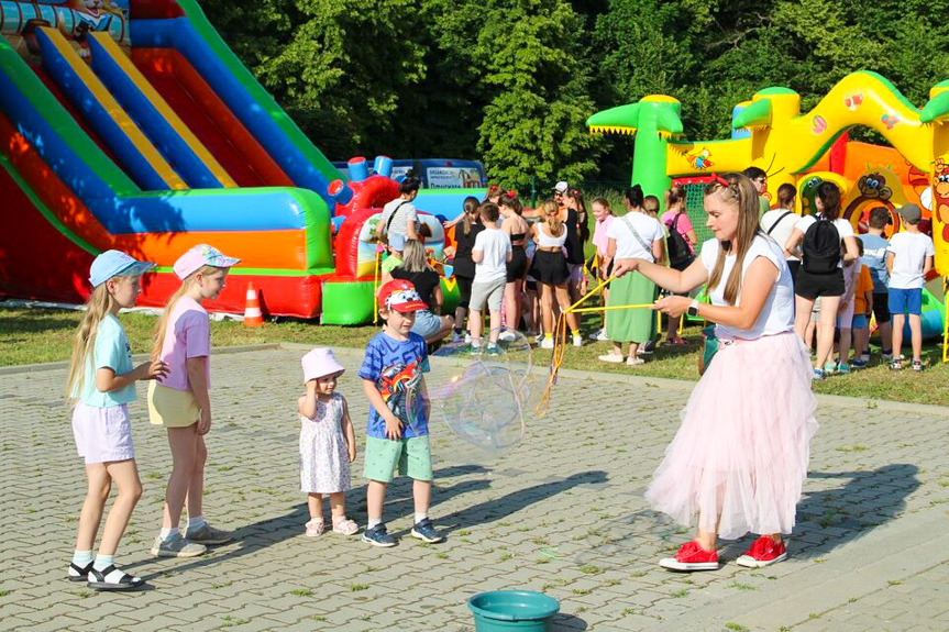 W Jedliczu odbył się kolorowy piknik