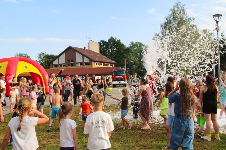 W Jedliczu odbył się kolorowy piknik