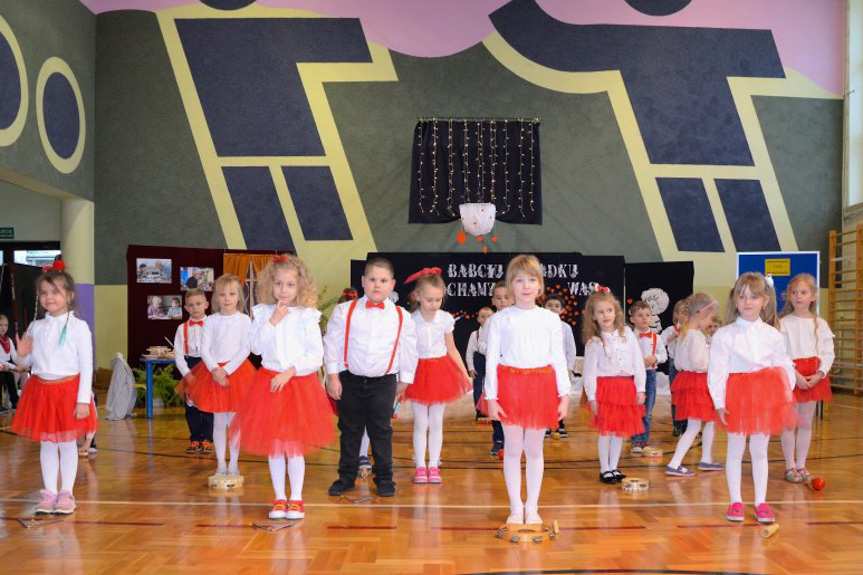 Walentynki w Szkole Podstawowej we Wrocance