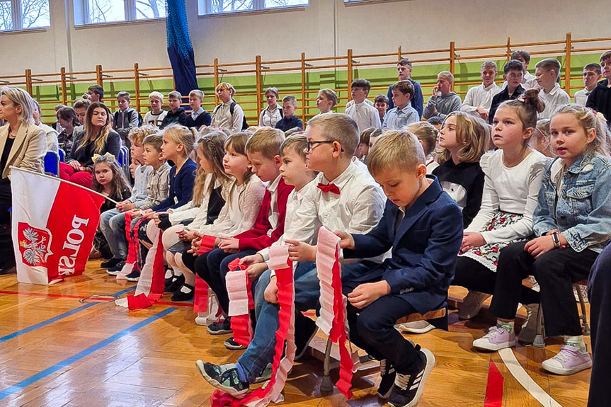 Święto Niepodległości w SP w Lubatowej