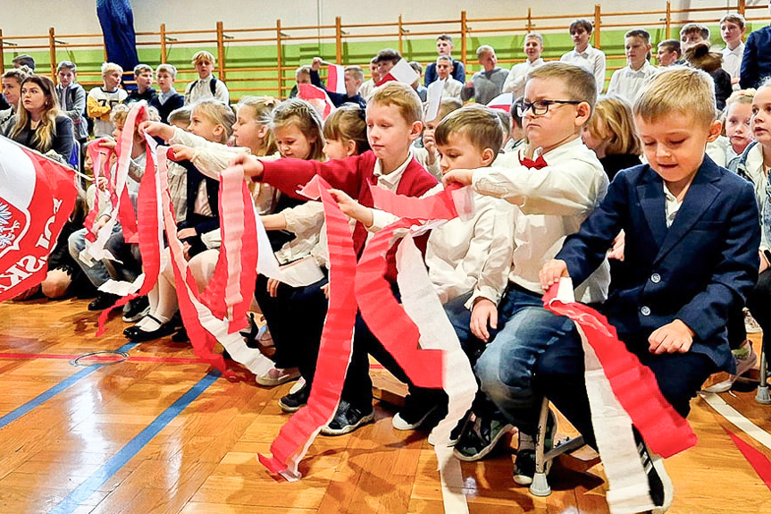 Święto Niepodległości w SP w Lubatowej