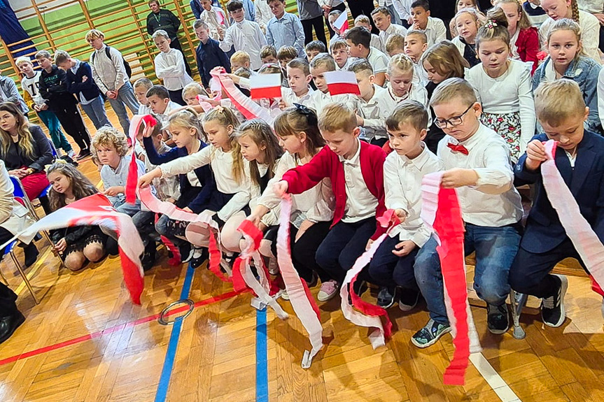 Święto Niepodległości w SP w Lubatowej