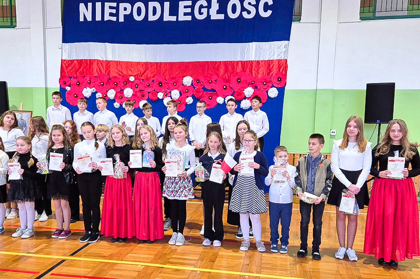 Święto Niepodległości w SP w Lubatowej