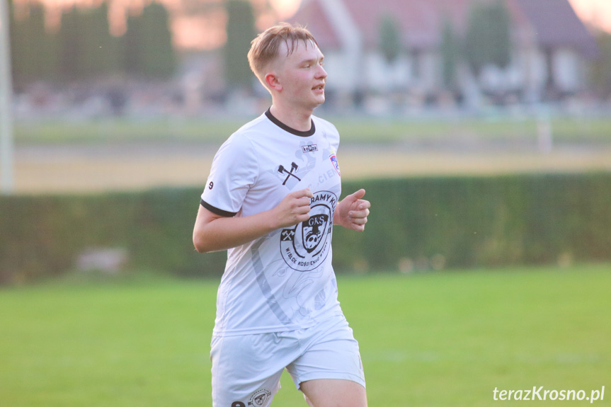 Wisłok Krościenko Wyżne - LKS Golcowa 2-0