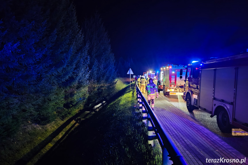 Wola Komborska. Wypadek samochodu osobowego