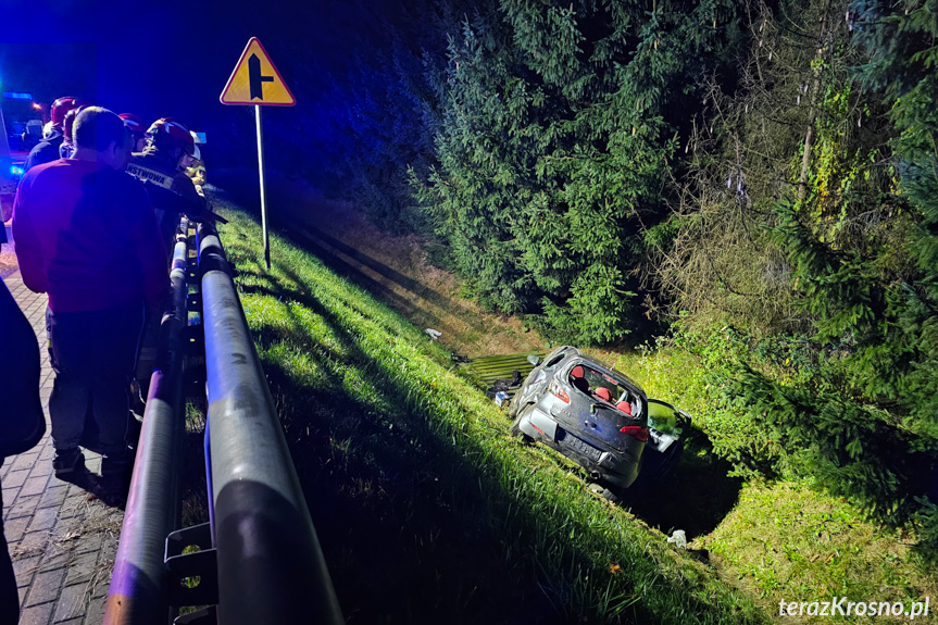 Wola Komborska. Wypadek samochodu osobowego