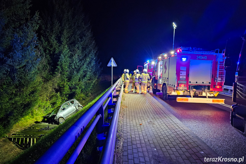 Wola Komborska. Wypadek samochodu osobowego