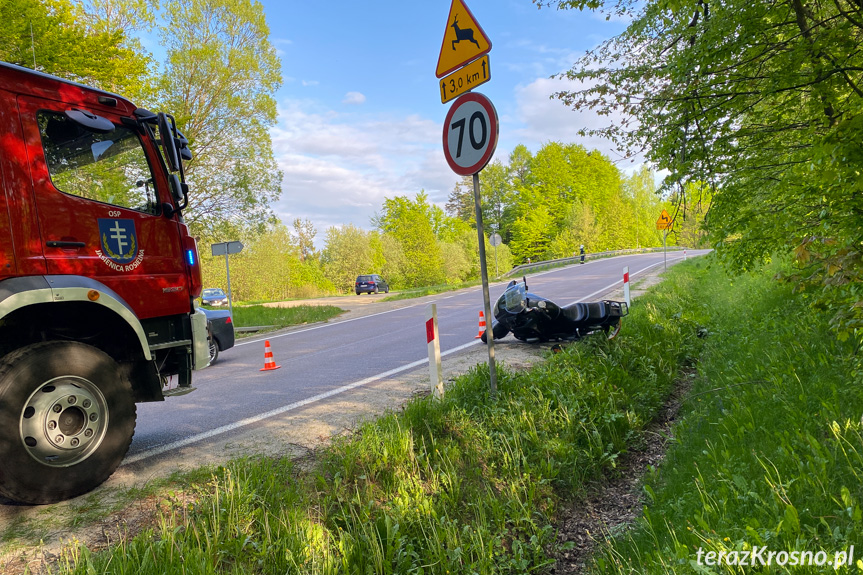 Wola Komborska. Wywrotka na motocyklu